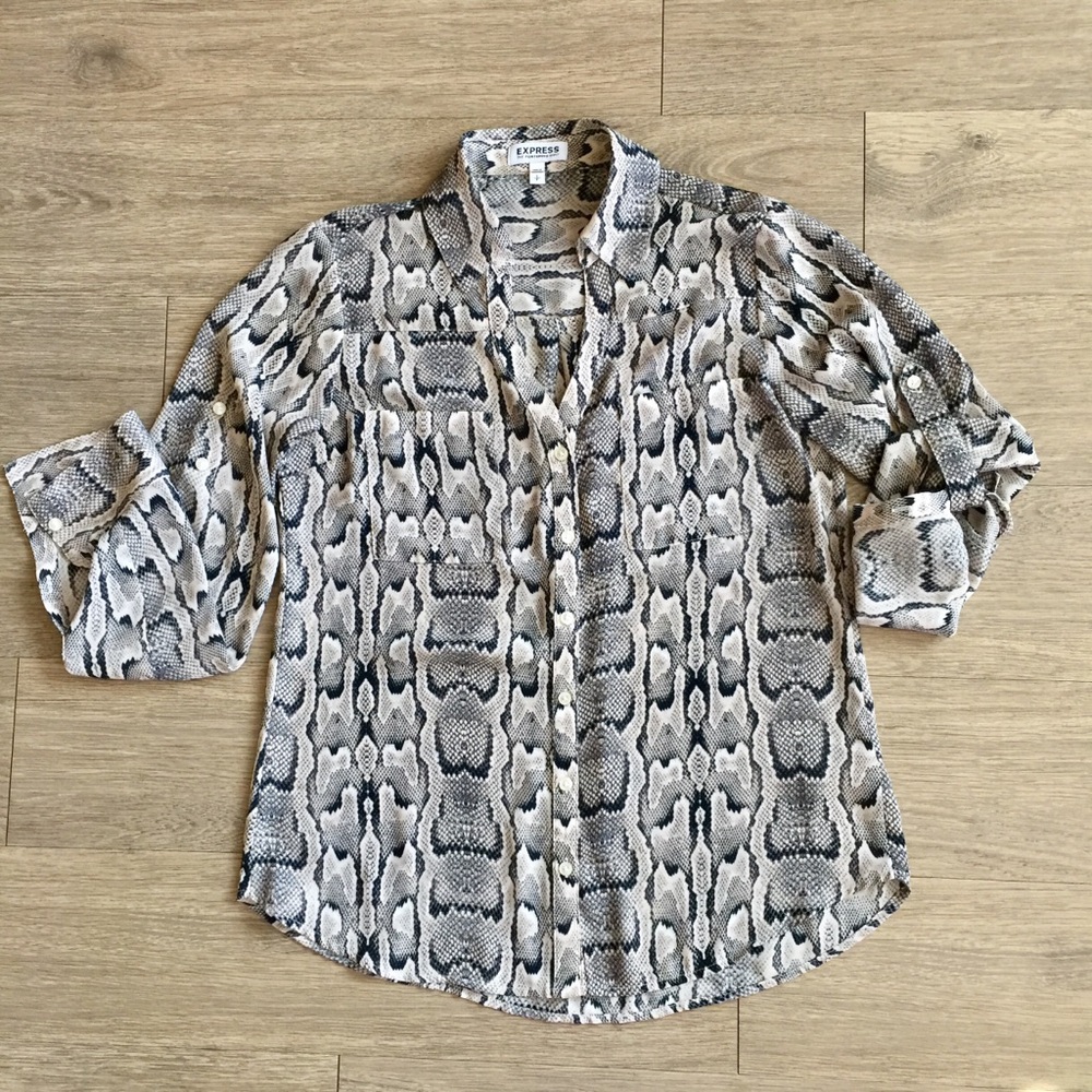 Express The Portofino Shirt snakeskin pattern Sz S